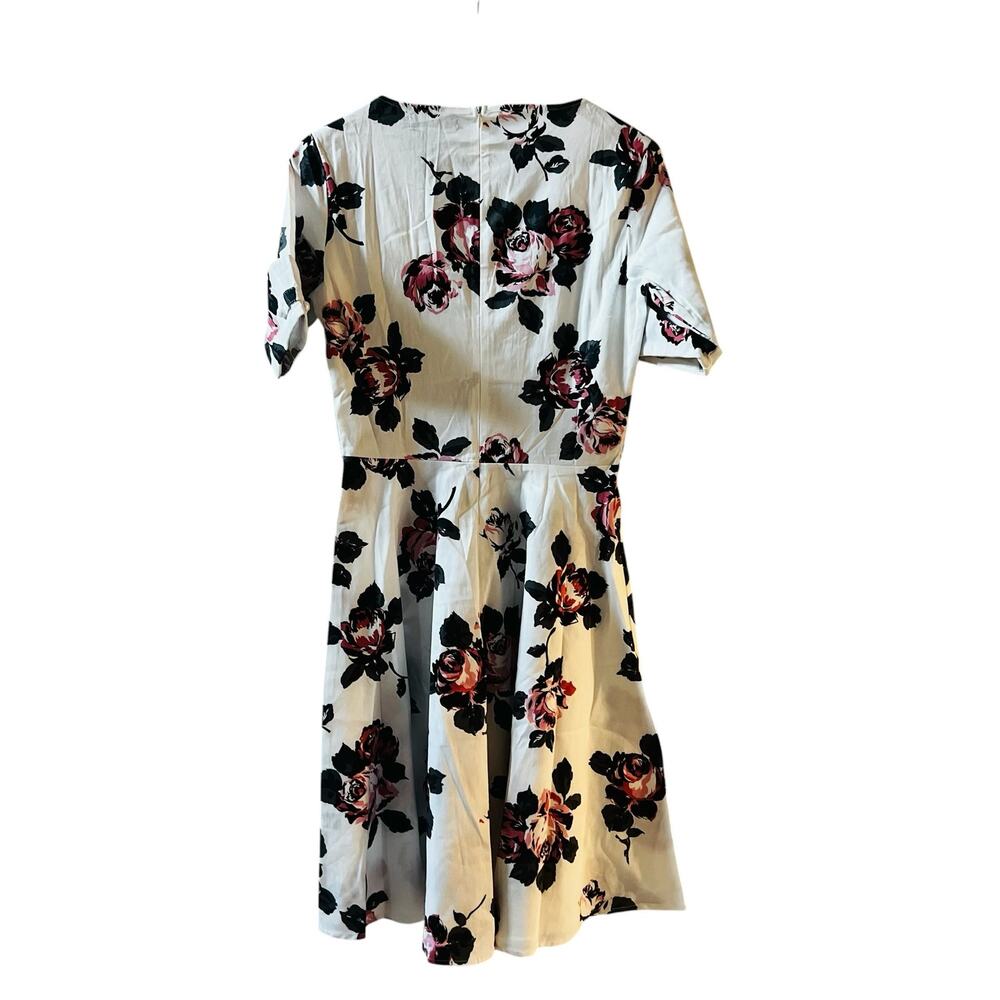 Mint Limit Floral Short Sleeve V Neck Fit And Flare Dress Size M Medium NWT - Picture 3 of 7